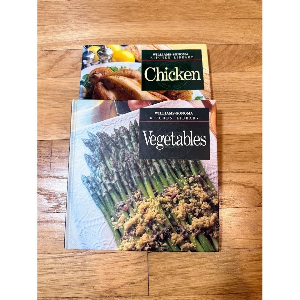2 Williams-Sonoma Kitchen Library Recipes Cookbooks Chicken and Vegetables 1990s
